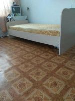 Лот: 11042636. Фото: 2. Кровать в отличном состоянии с... Мебель для спальни