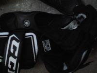 Лот: 5004434. Фото: 2. краги хоккейные. Обмундирование и экипировка