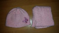 Лот: 6202445. Фото: 4. Розовый шарф и шапка для девочки. Красноярск