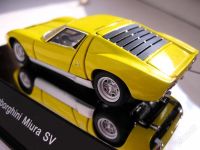 Лот: 1563948. Фото: 2. Autoart Lamborghini Miura 1:43. Моделизм