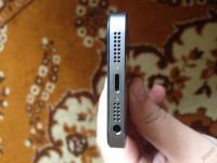 Лот: 5650086. Фото: 4. iPhone 5s 16 Gb Space Grey (серый...
