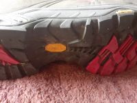Лот: 16803929. Фото: 2. Кроссовки высокие Vibram 39р-р. Женская обувь