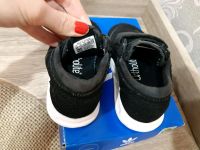 Лот: 12959814. Фото: 2. Кроссовки Adidas. Обувь