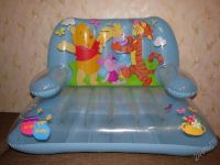 Лот: 1998938. Фото: 2. Диван детский надувной "Винни... Детская мебель