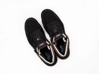 Лот: 17689404. Фото: 6. Кроссовки Nike Air Jordan 1 Mid...
