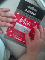 Лот: 4008715. Фото: 3. флешка 64GB!!! usb flash toshiba. Компьютеры, оргтехника, канцтовары