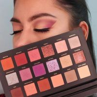 Лот: 17266947. Фото: 3. Палетка теней Huda Beauty 18цветов... Красота и здоровье