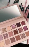 Лот: 17266949. Фото: 3. Палетка теней Huda Beauty, 18... Красота и здоровье