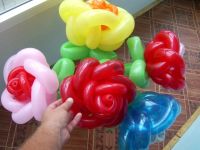 Лот: 3428067. Фото: 2. Букет розочек из воздушных шариков. Сувениры, подарки