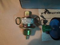 Лот: 25933890. Фото: 2. Электробензонасос и регулятор... Автозапчасти