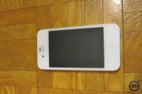 Лот: 3958046. Фото: 3. Iphone 4 16gb White с чехлом в... Красноярск
