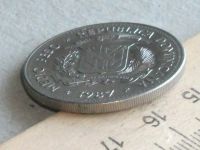 Лот: 16188283. Фото: 3. Монета 1/2 песо Доминиканская... Коллекционирование, моделизм