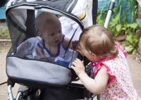 Лот: 1691909. Фото: 3. Немецкая 3-х колесная трансформер-коляска... Дети растут