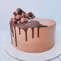 Лот: 19130270. Фото: 4. Бисквитный торт (Три шоколада... Красноярск