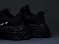 Лот: 12695330. Фото: 7. Кроссовки Balenciaga Triple S...