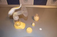 Лот: 4628308. Фото: 2. Молокоотсос Ручной Medela Harmony. Кормление и уход, гигиена