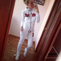 Лот: 4691816. Фото: 2. Костюмчик теплый!. Женская одежда