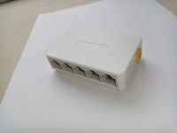 Лот: 8010884. Фото: 2. Коммутатор Switch 5 port с блоком... Сетевые устройства