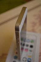 Лот: 9439960. Фото: 3. iPhone 5S 16Gb Gold - Золотой... Красноярск