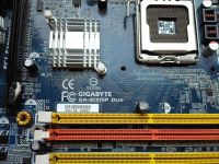 Лот: 4708142. Фото: 2. Материнская плата Gigabyte GA-8I915P... Комплектующие