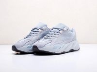 Лот: 17095682. Фото: 2. Кроссовки Adidas Yeezy Boost 700... Женская обувь