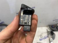 Лот: 21711210. Фото: 3. кнопка аварийной сигнализации... Авто, мото, водный транспорт