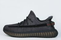 Лот: 16910043. Фото: 2. Кроссовки Adidas Yeezy 350 boost... Мужская обувь