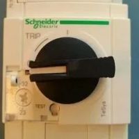 Лот: 19574971. Фото: 2. Автомат Schneider Electric TeSys... Электрооборудование