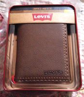 Лот: 7231621. Фото: 2. Кошелек levis Trifold Wallet темно... Аксессуары