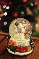 Лот: 6567265. Фото: 2. Сувенир снежный шар "Снеговик... Новый год!