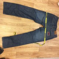 Лот: 10446172. Фото: 4. Модные мужские джинсы состояние... Красноярск