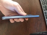 Лот: 21275827. Фото: 4. Xiaomi Mi 9 SE, 6/128 ГБ