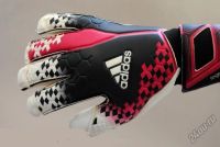 Лот: 5970232. Фото: 2. Перчатки вратарские Adidas Predator... Обмундирование и экипировка