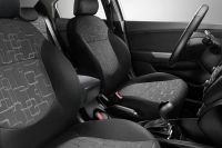 Лот: 10334351. Фото: 2. Подлокотник Kia Rio III ,(кож... Оснащение, оборудование, аксессуары