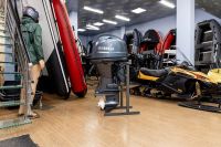 Лот: 25650139. Фото: 2. 4х-тактный лодочный мотор YAMAHA... Водный транспорт