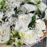 Лот: 19534123. Фото: 6. Букет из белоснежных роз, хризантемы...