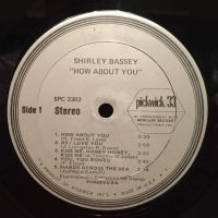 Лот: 15001662. Фото: 3. LP (виниловая пластинка) - Shirley... Красноярск