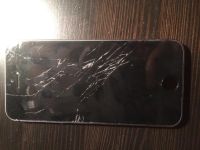 Лот: 6586801. Фото: 4. iPhone 5S 16GB Black - треснуто...