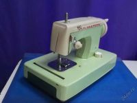 Лот: 5857260. Фото: 3. Швейная машинка детская из СССР... Красноярск