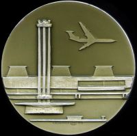 Лот: 17123993. Фото: 3. СССР 1972 Медаль открытию аэровокзального... Коллекционирование, моделизм