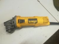 Лот: 17866378. Фото: 3. Болгарка dewalt. Строительство и ремонт