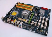 Лот: 4124094. Фото: 2. ASRock P43Twins1600. Комплектующие