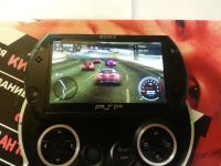 Лот: 8502290. Фото: 2. psp go. Игровые приставки, консоли, видеоигры