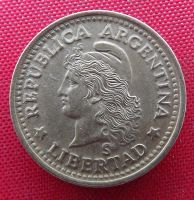 Лот: 2687578. Фото: 2. (№2421/LF) 10 сентаво 1975 (Аргентина... Монеты