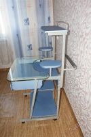 Лот: 1408750. Фото: 2. Стол компьютерный. Мебель для гостиной