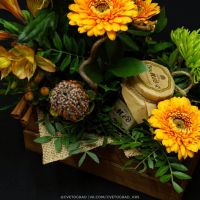 Лот: 6892622. Фото: 2. Ящик с цветами и мёдом №300 Доставка... Цветы, букеты
