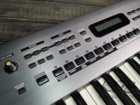 Лот: 11454635. Фото: 3. Синтезатор Roland RS-50. Музыкальные инструменты и оборудование