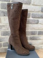 Лот: 17598585. Фото: 2. Зимние сапоги Dolce Vita. Женская обувь