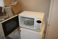 Лот: 3358957. Фото: 2. Микроволновая печь. Мелкая бытовая техника