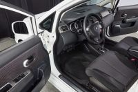 Лот: 24123271. Фото: 8. Nissan Tiida 2010